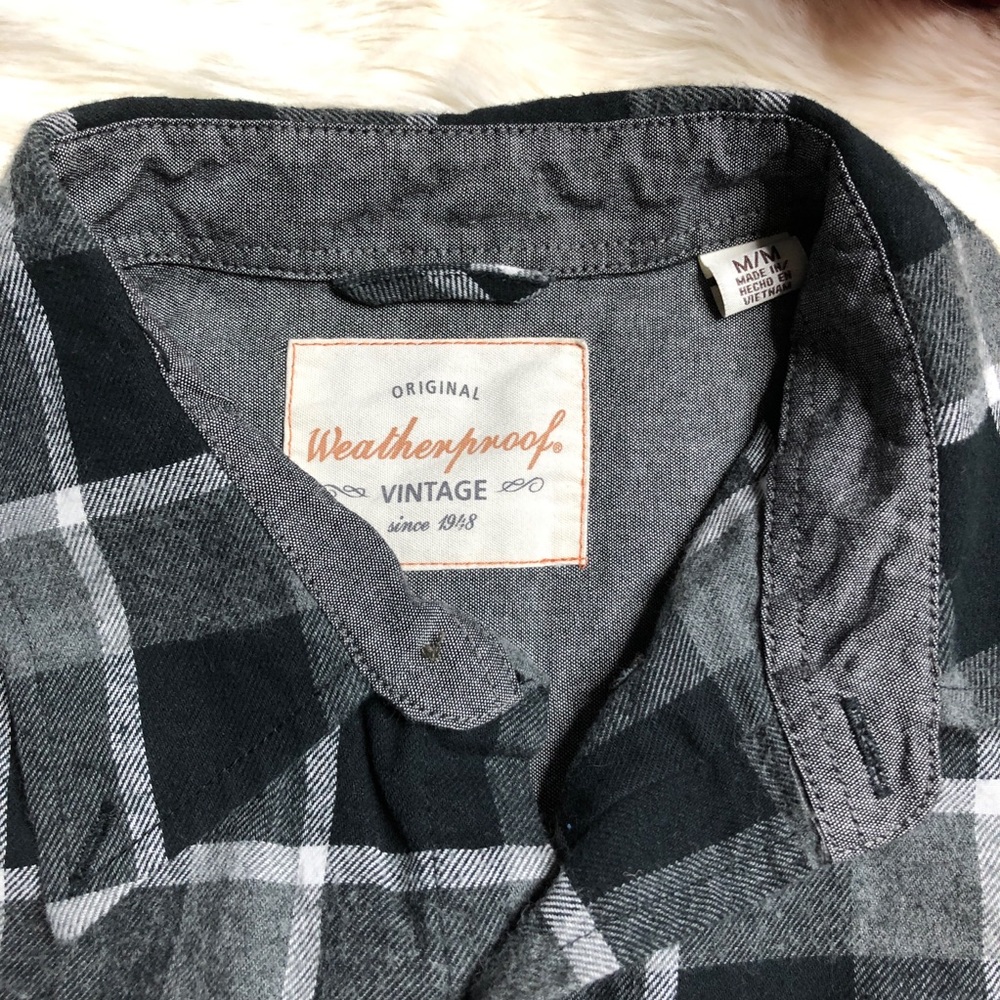 Weatherproof Vintage Black Gray Plaid Button Down - Picture 3 of 3
